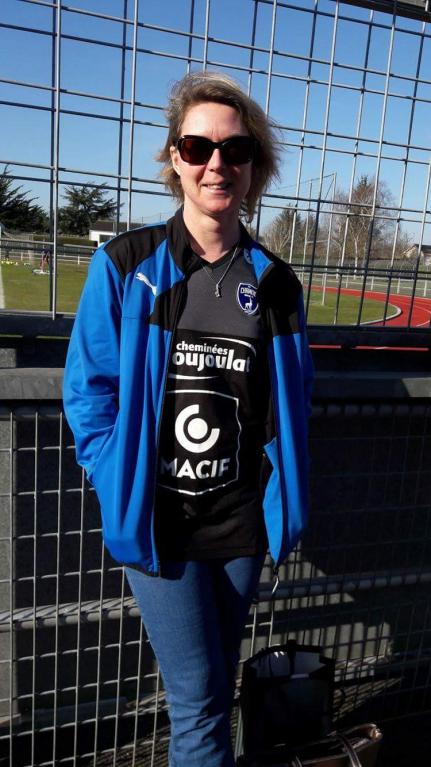 Laetitia avec le maillot des Chamois