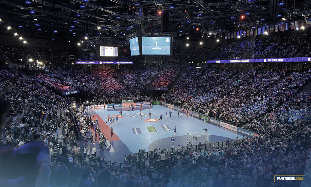 La salle pleine de l'AccorHotels Arena